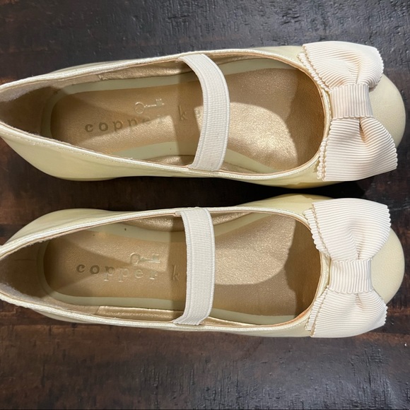 Cream Copper Key Flats - Picture 2 of 5